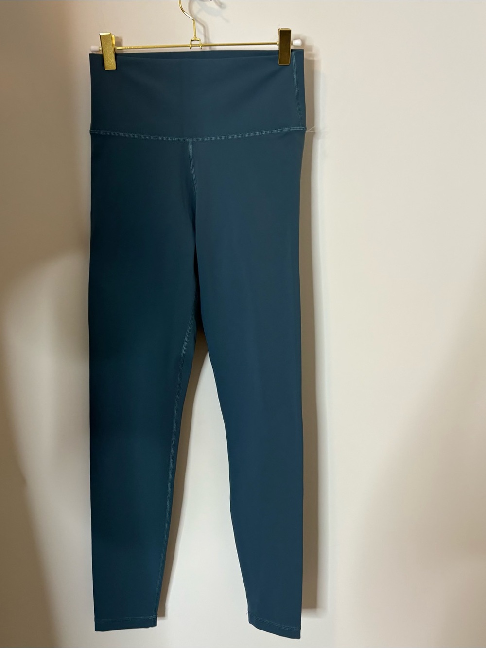 Aritzia TNAction Infinite High-Rise leggings - Picture 4 of 4